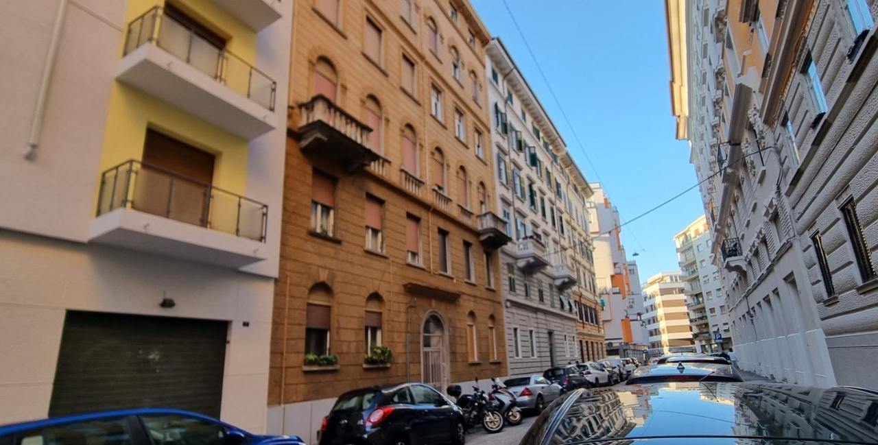 Light Blue Apartment Триест Екстериор снимка