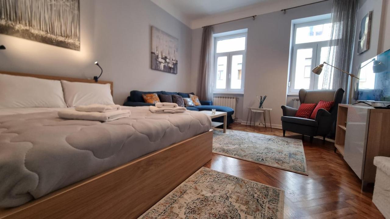 Light Blue Apartment Триест Екстериор снимка